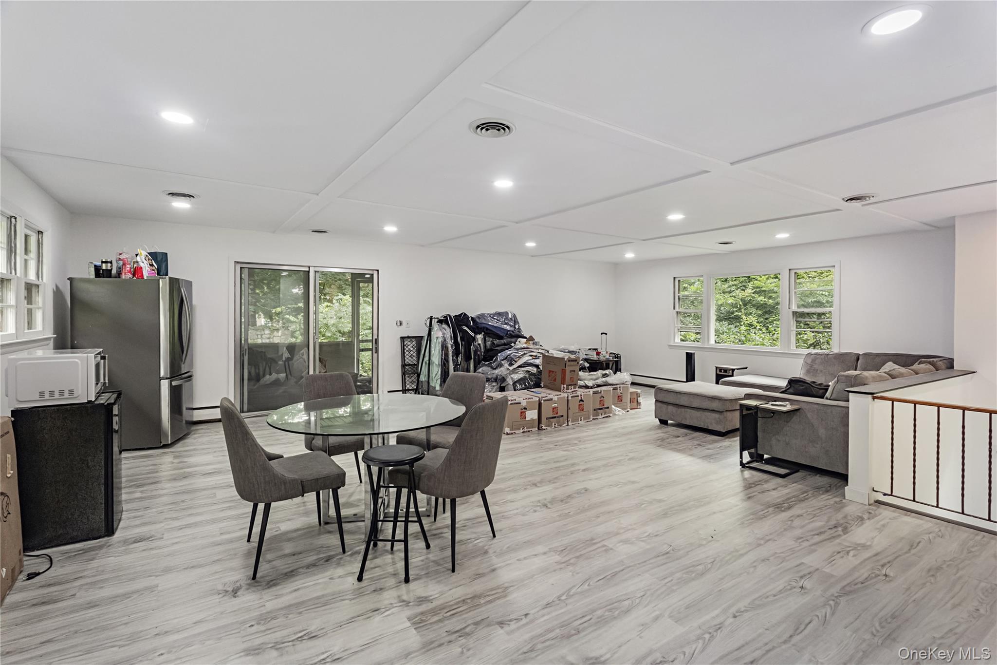 9 Catalpa Road N