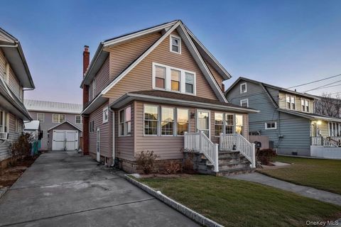 35 S Franklin Avenue Valley Stream NY 11580