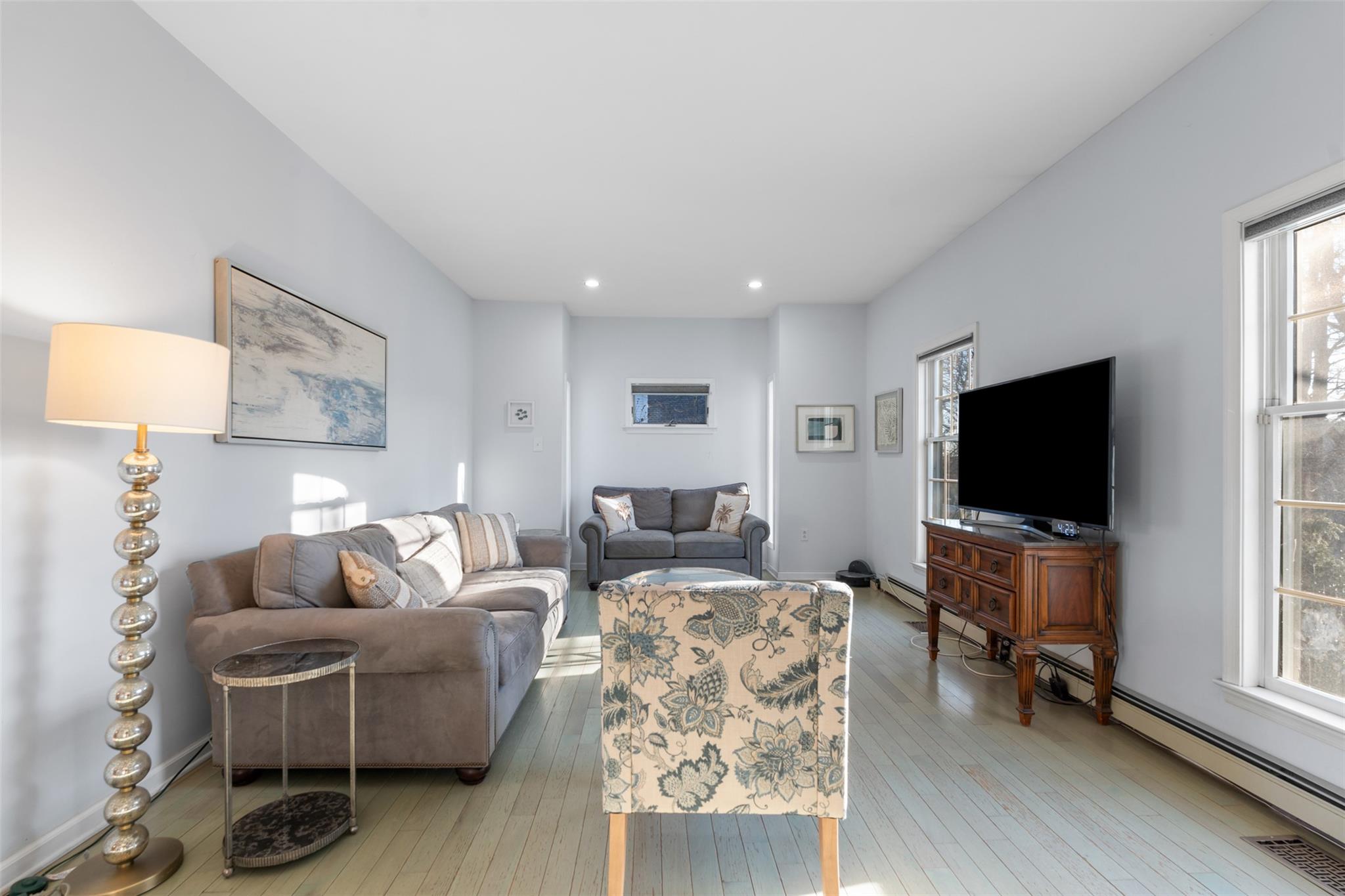 49 Chaucer Street, Hartsdale, New York image 3