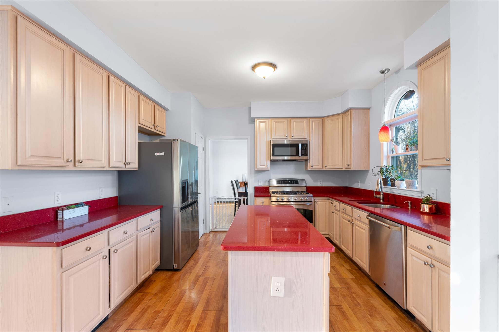 49 Chaucer Street, Hartsdale, New York image 13