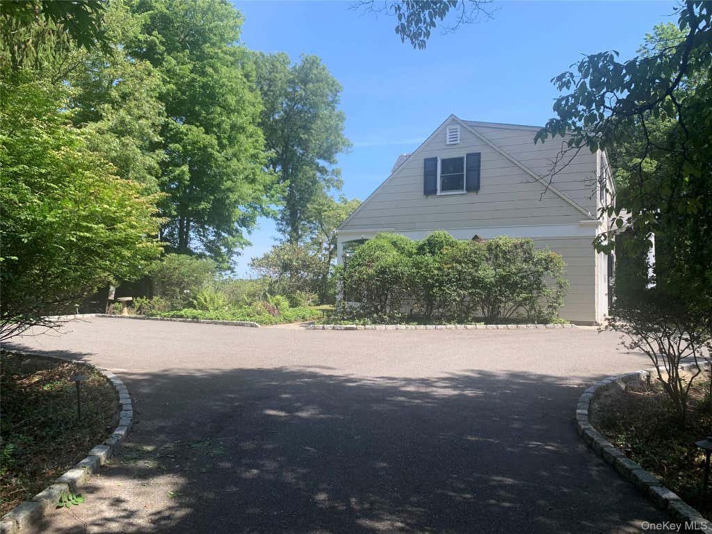 Photo of 105 Laurel Lane, Port Jefferson, NY 11777 (MLS # 1041354)