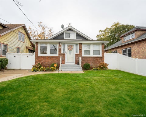Photo of 31 W Seaman Avenue, Freeport, NY 11520 (MLS # 1065438)