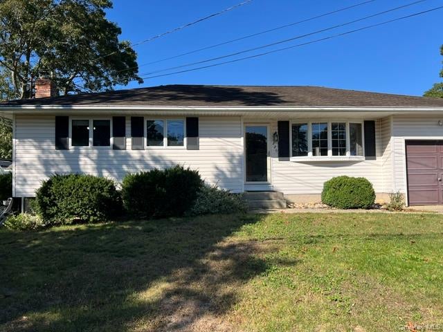 Photo of 226 Estelle Avenue, Holbrook, NY 11741 (MLS # 1059971)