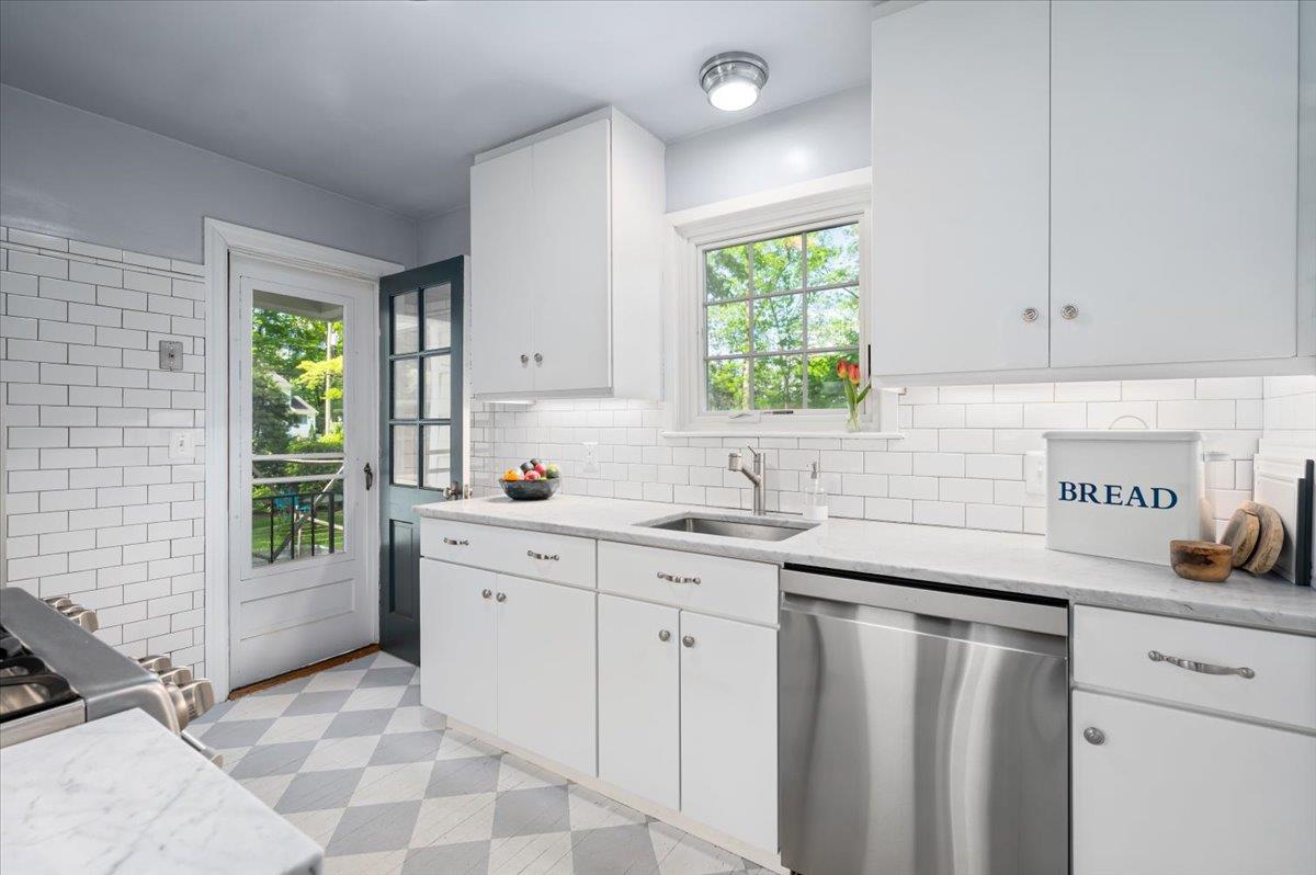 3 Reigate Place, Suffern, New York image 11