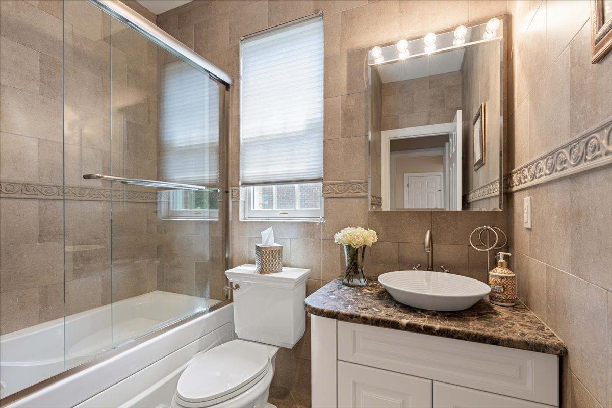1 Dalessio Court, Scarsdale, New York image 20