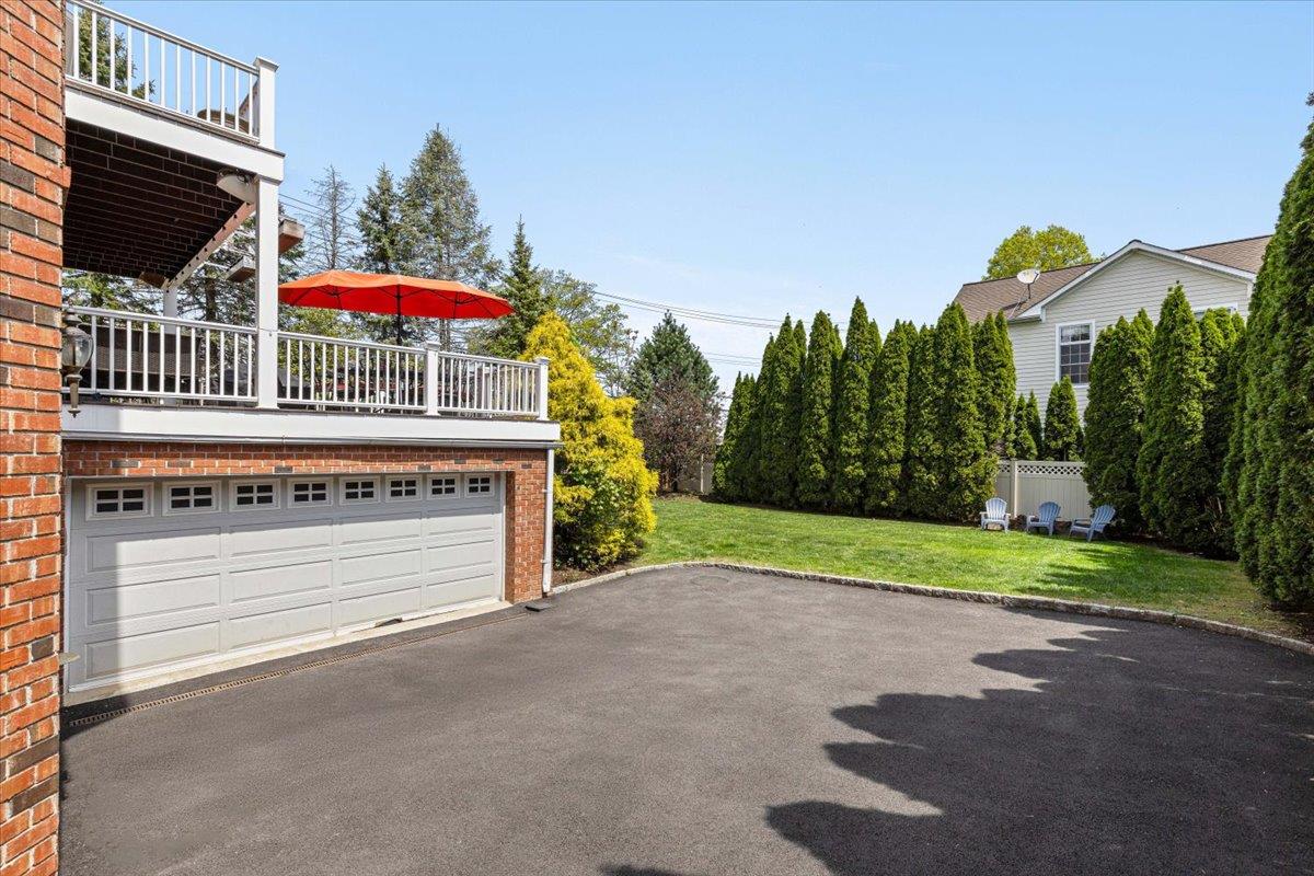 1 Dalessio Court, Scarsdale, New York image 39