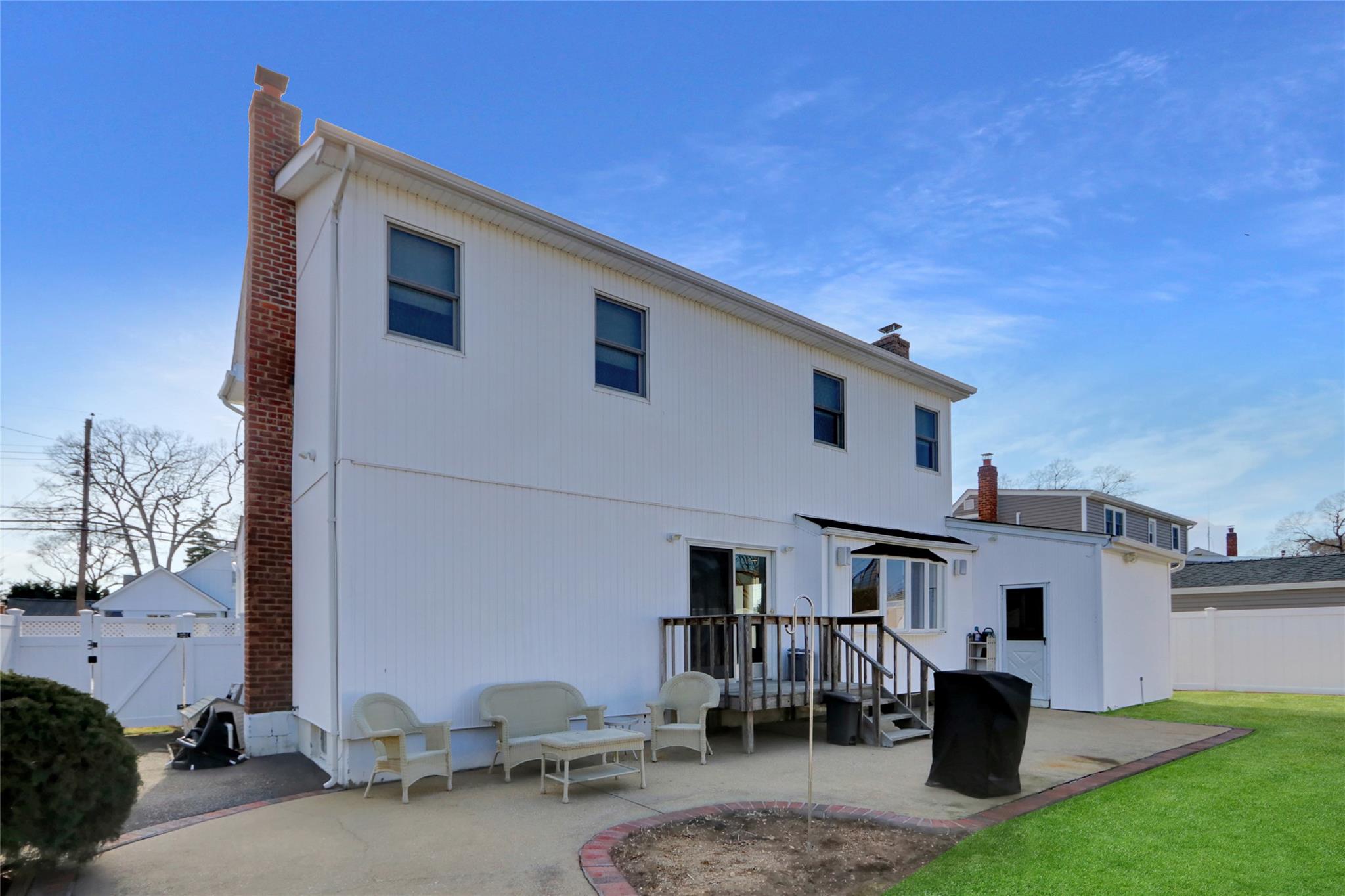 421 Brendan Avenue, Massapequa Park, New York image 29