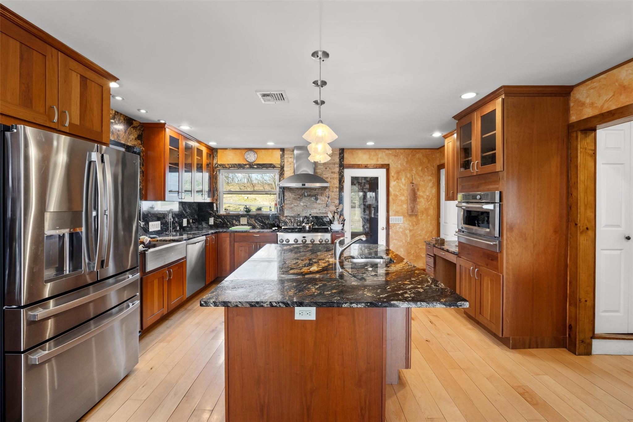 191 W Highland Avenue, Marlboro, New York image 13