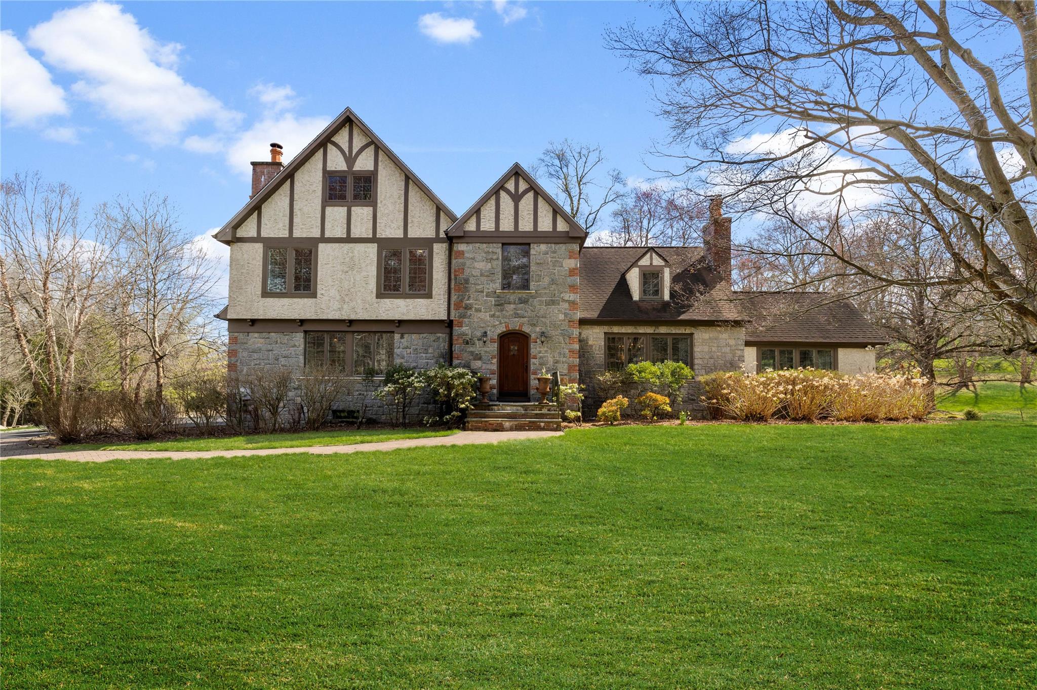570 Anderson Hill Road, Purchase, New York image 2