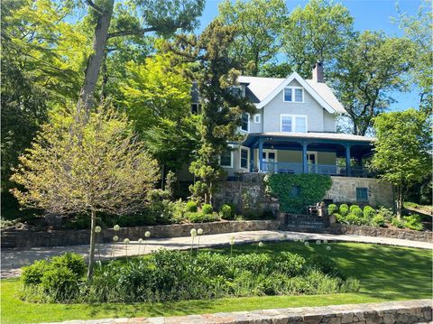 95 Dogwood Lane Rye NY 10580