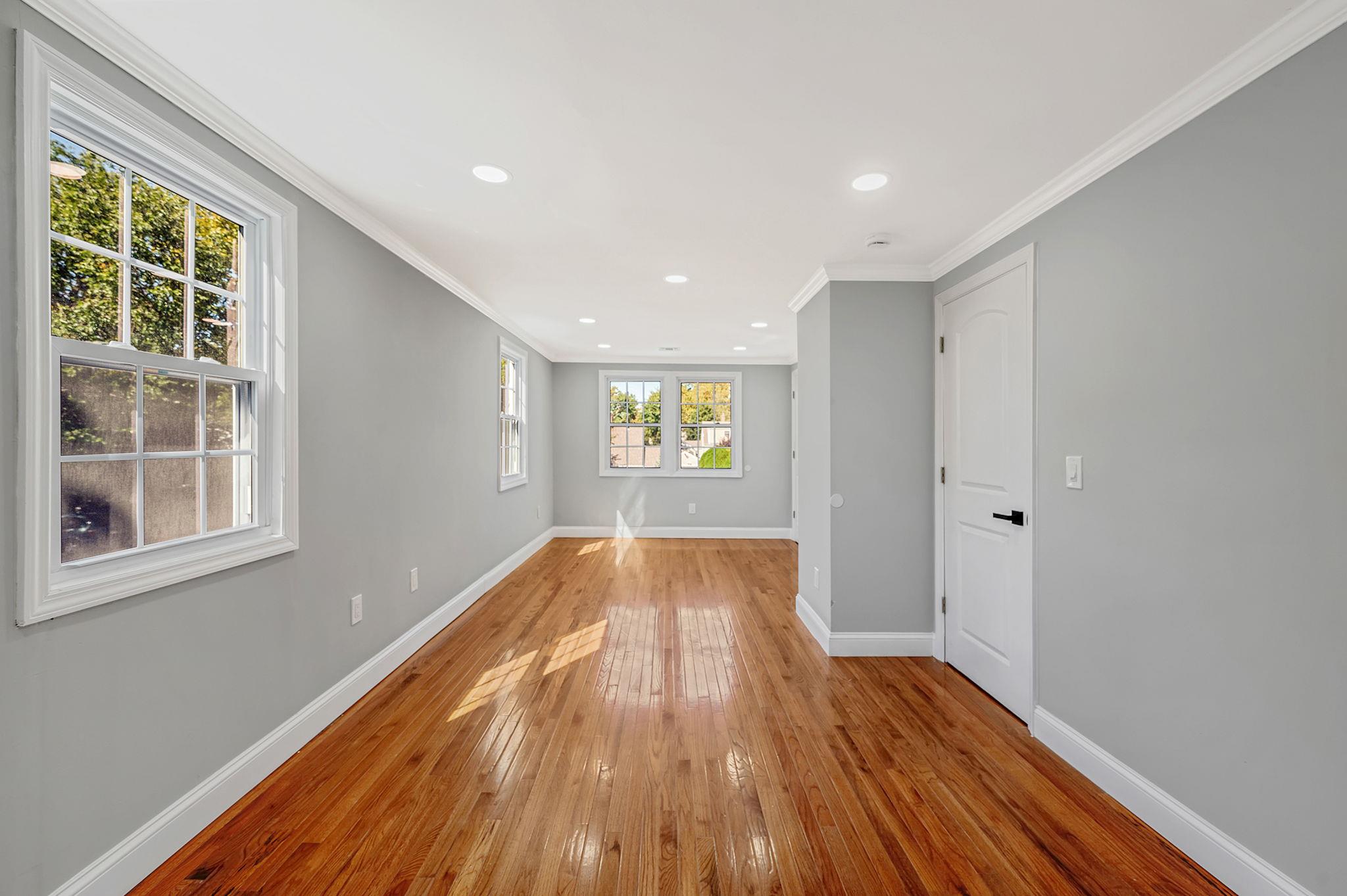 322 Lansdowne Avenue, Carle Place, New York image 28