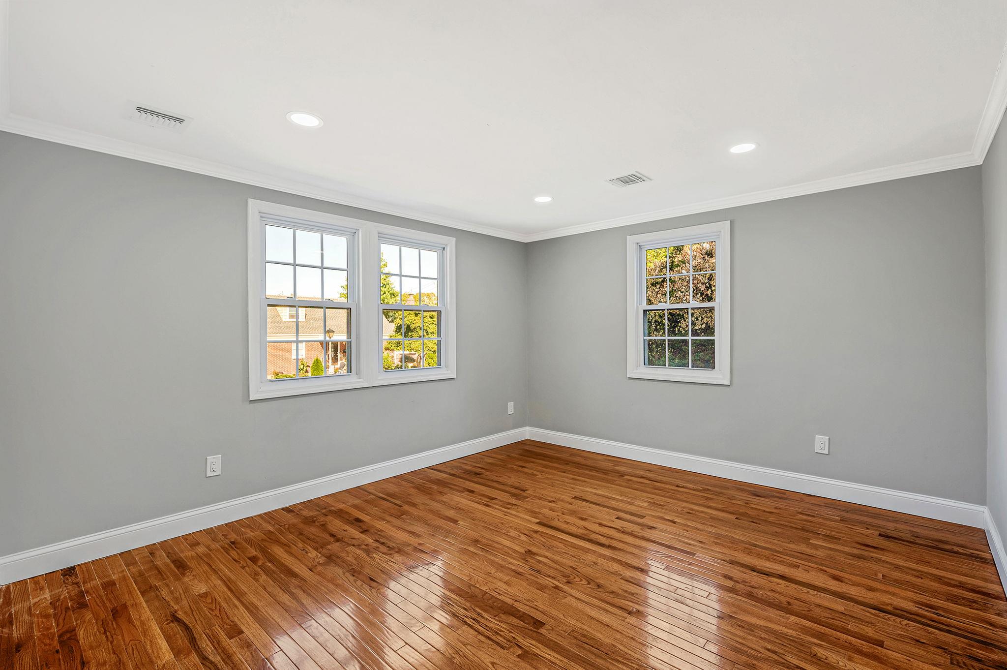 322 Lansdowne Avenue, Carle Place, New York image 24