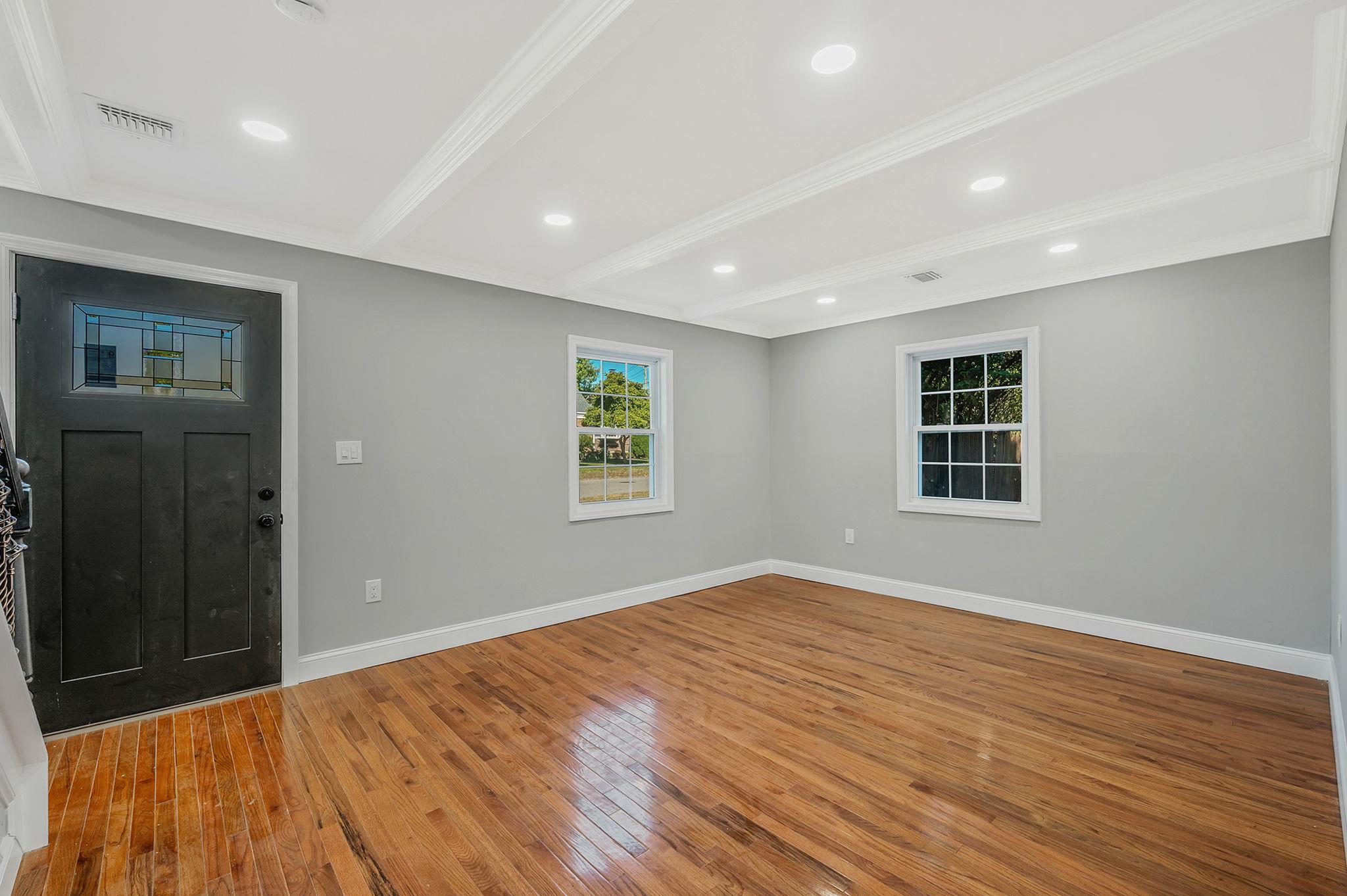 322 Lansdowne Avenue, Carle Place, New York image 10