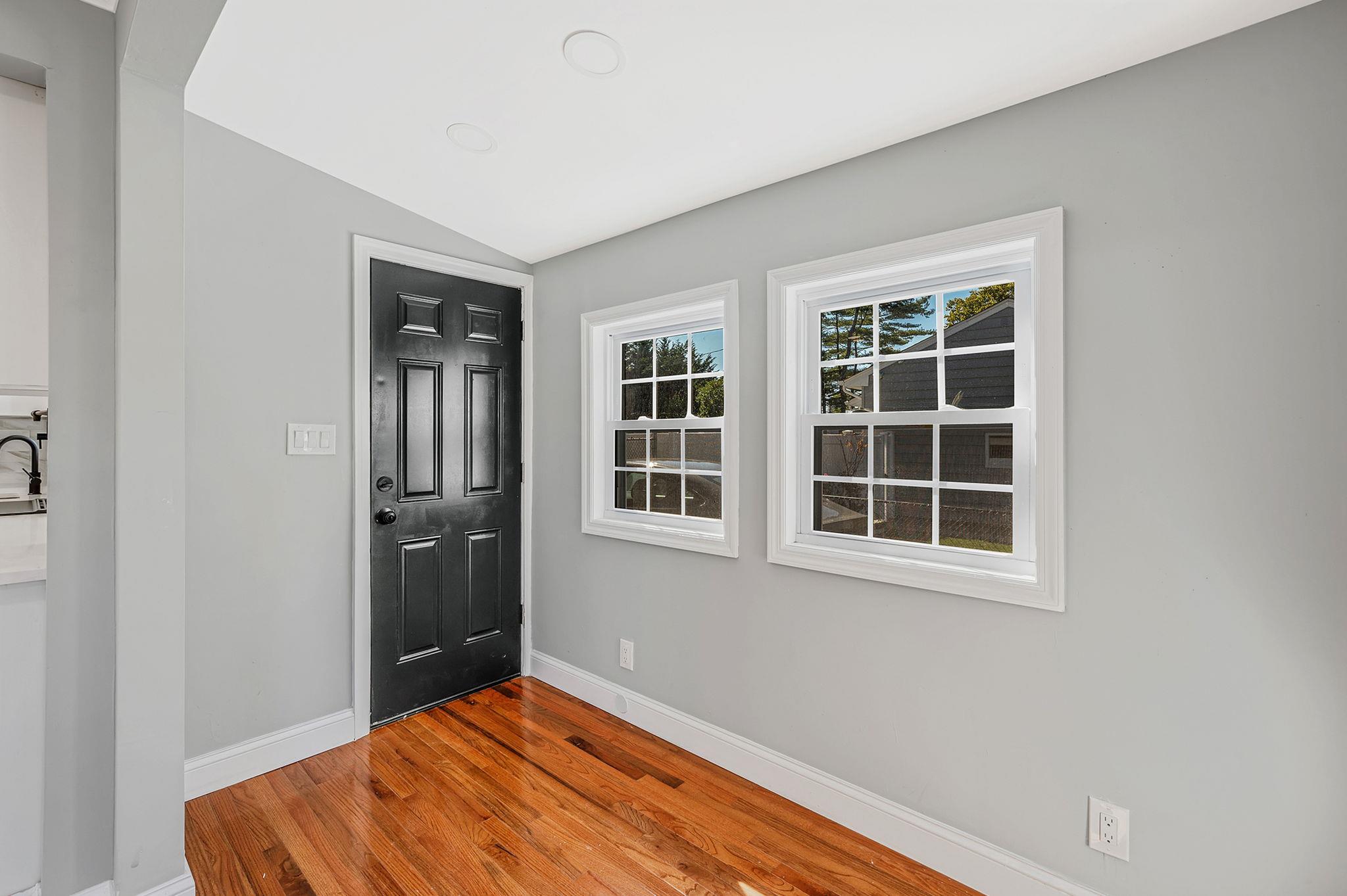 322 Lansdowne Avenue, Carle Place, New York image 15