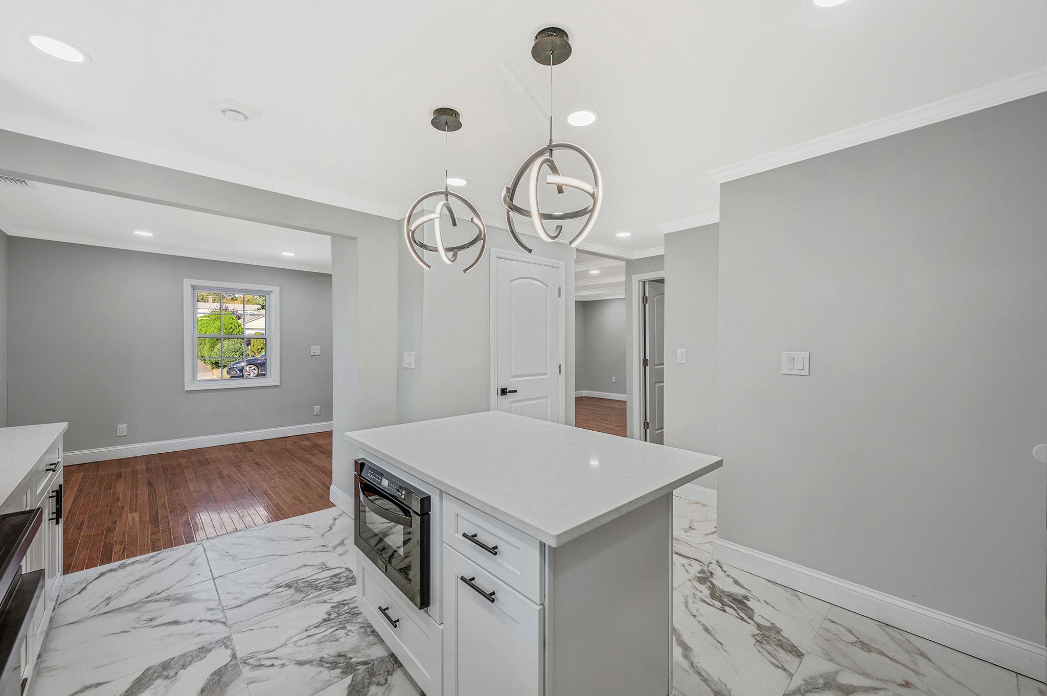 322 Lansdowne Avenue, Carle Place, New York image 19