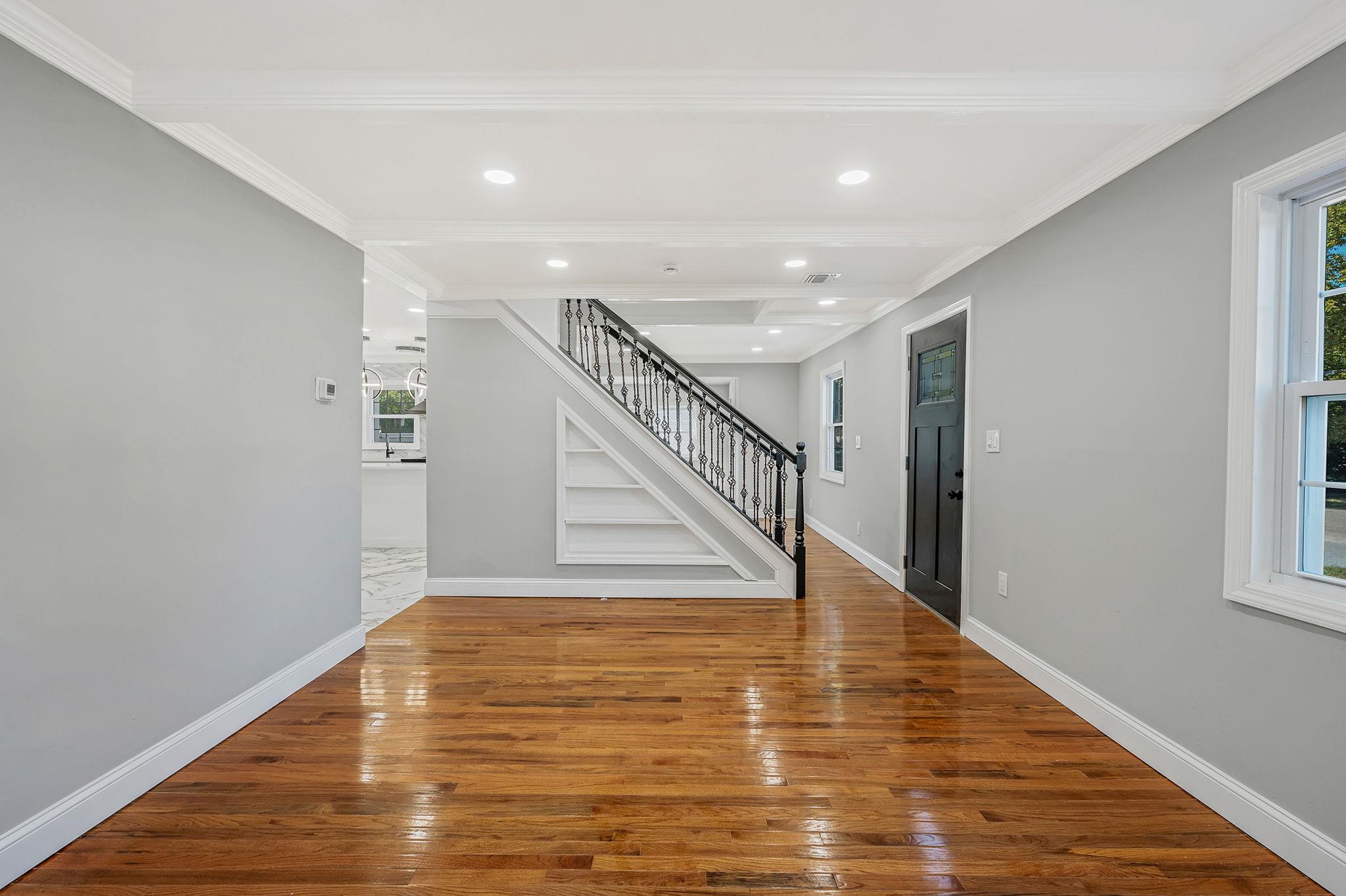 322 Lansdowne Avenue, Carle Place, New York image 11