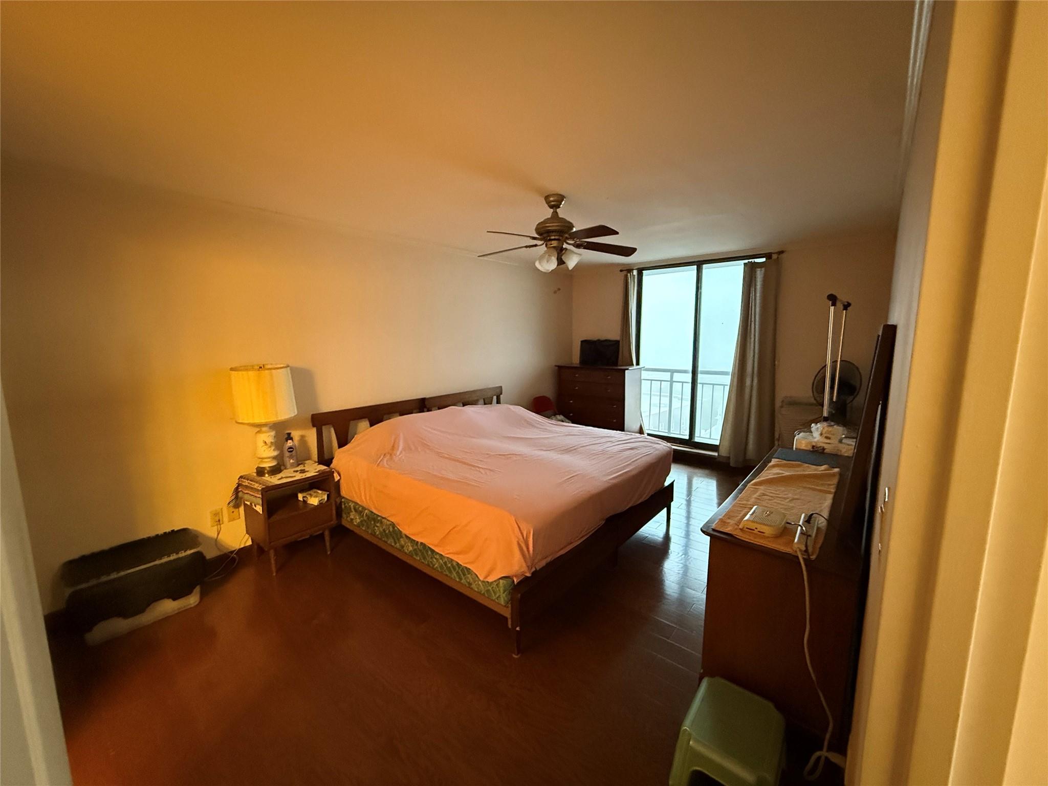 Rental Property at Maple Ave Ave 12H, Flushing, Queens, NY - Bedrooms: 2 
Bathrooms: 2 
Rooms: 5  - $2,900 MO.