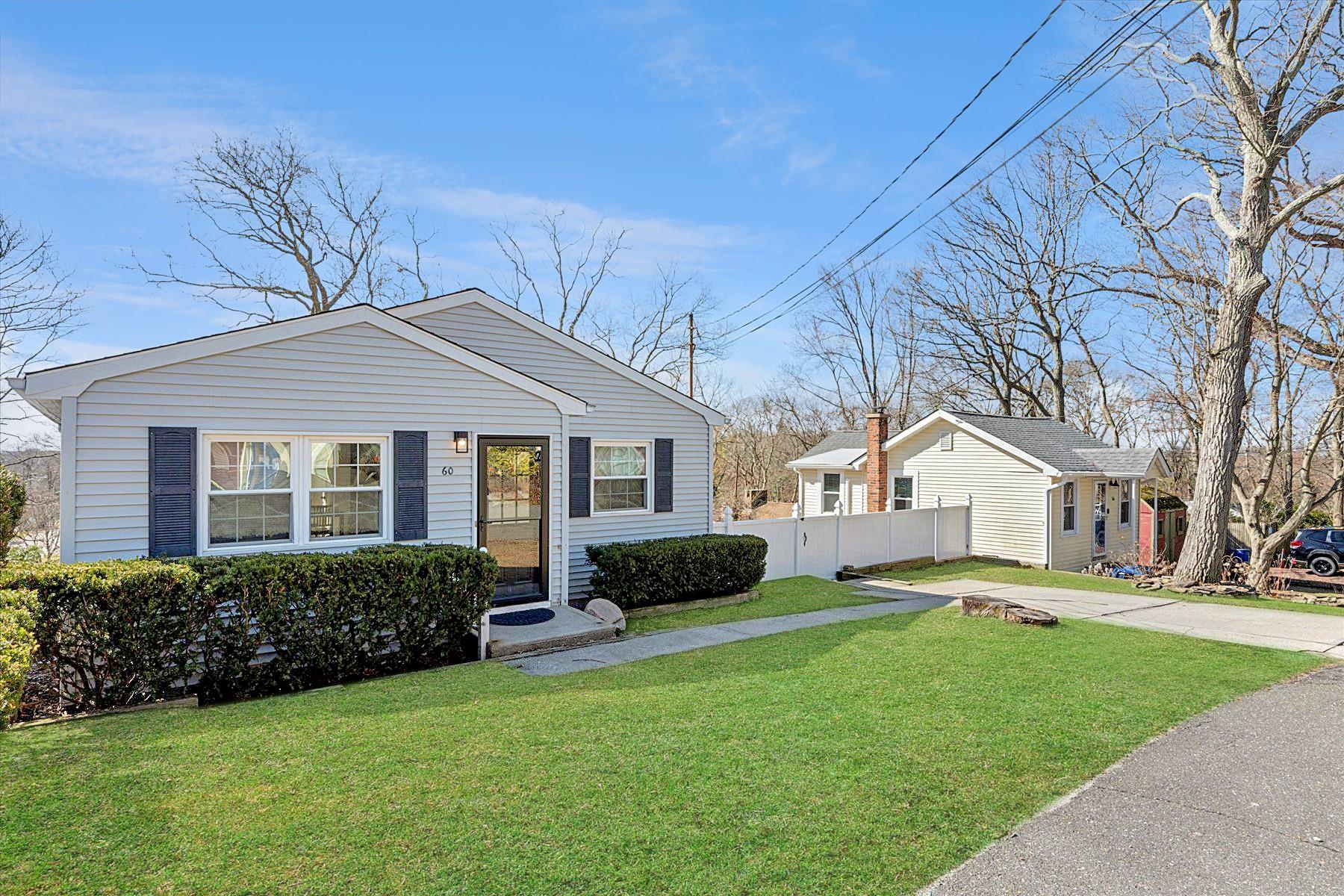 60 S Park Drive, Rocky Point, New York image 2