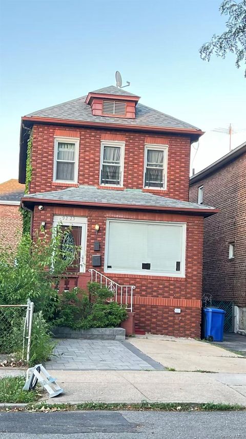 Multifamily For Rent - 92-25 Gettysburg Street<br/> Queens County, Bellerose, NY 11426