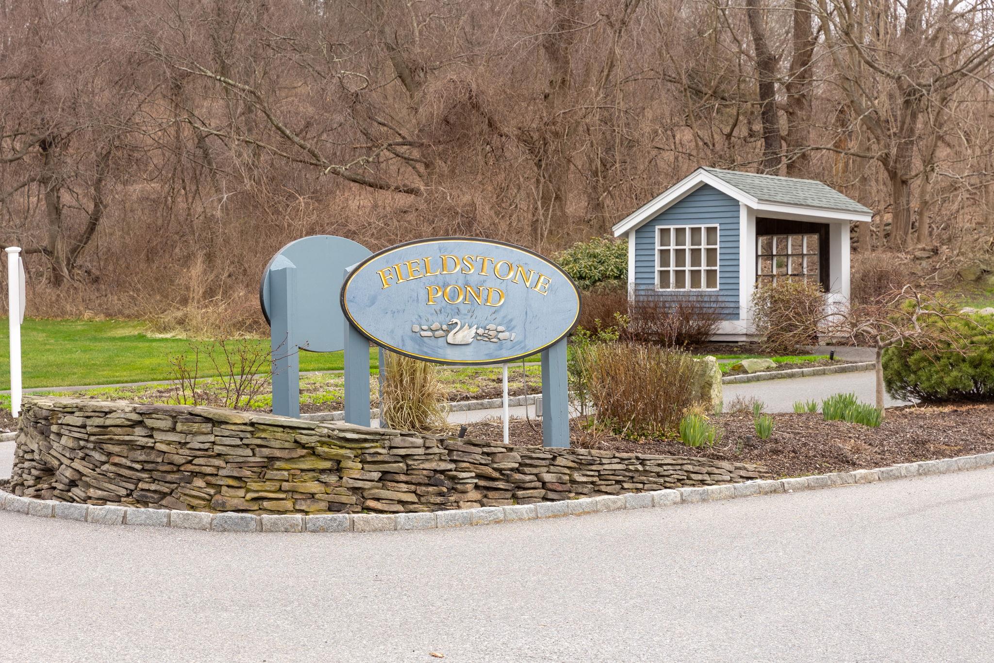 Rental Property at Somerset Knoll 601, Brewster, New York - Bedrooms: 2 
Bathrooms: 4 
Rooms: 12  - $3,550 MO.
