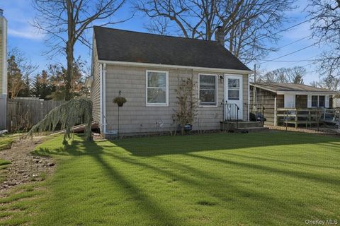 Homes For Sale - 36 Woodlawn Avenue<br/> Selden, NY 11784