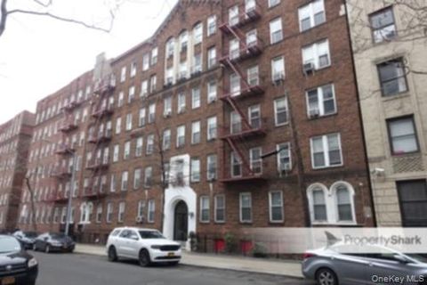 Photo of 41-25 44th Street #C5, Sunnyside, NY 11104 (MLS # 920163)