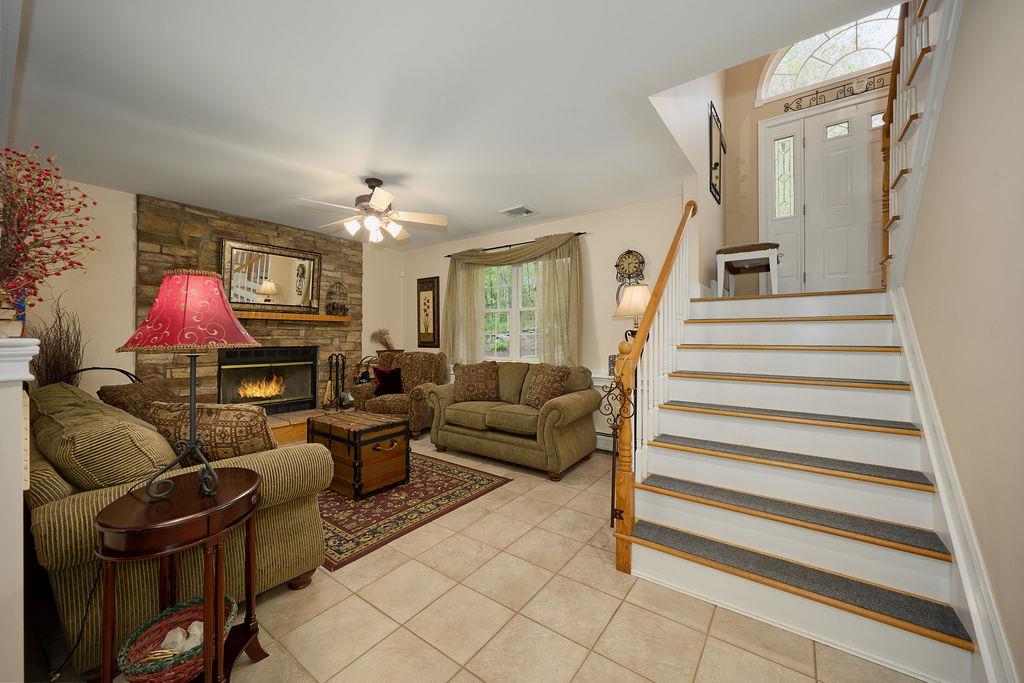 23 Moran Way, Hopewell Junction, New York image 17