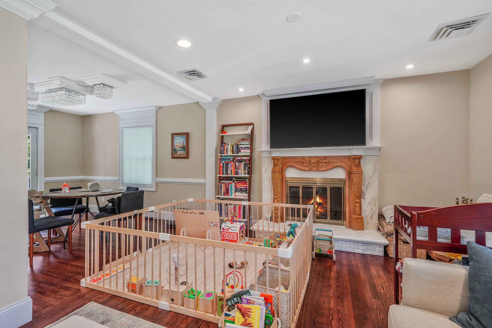 112 Clay Pitts Road, Greenlawn, New York image 13