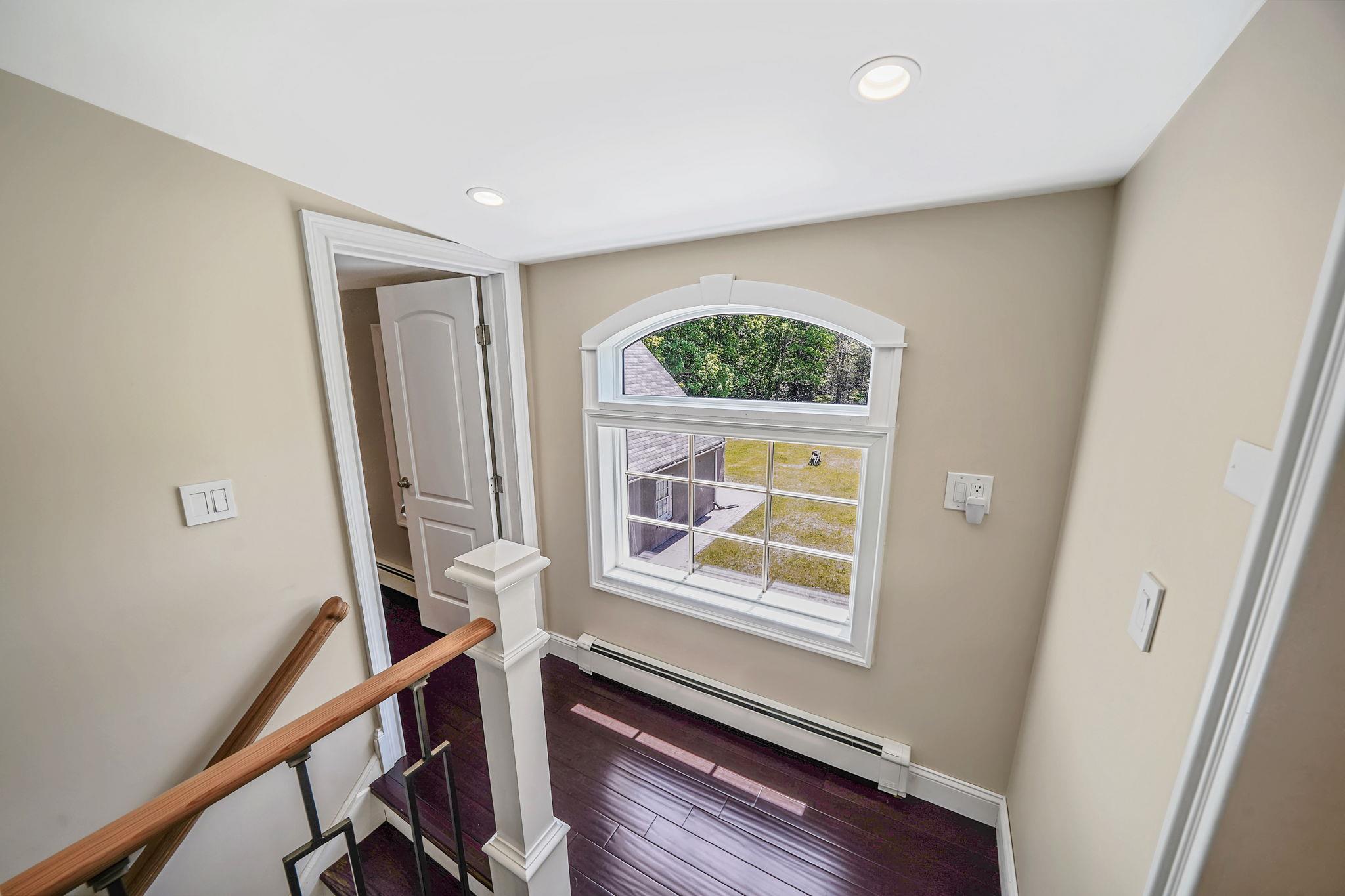 112 Clay Pitts Road, Greenlawn, New York image 26
