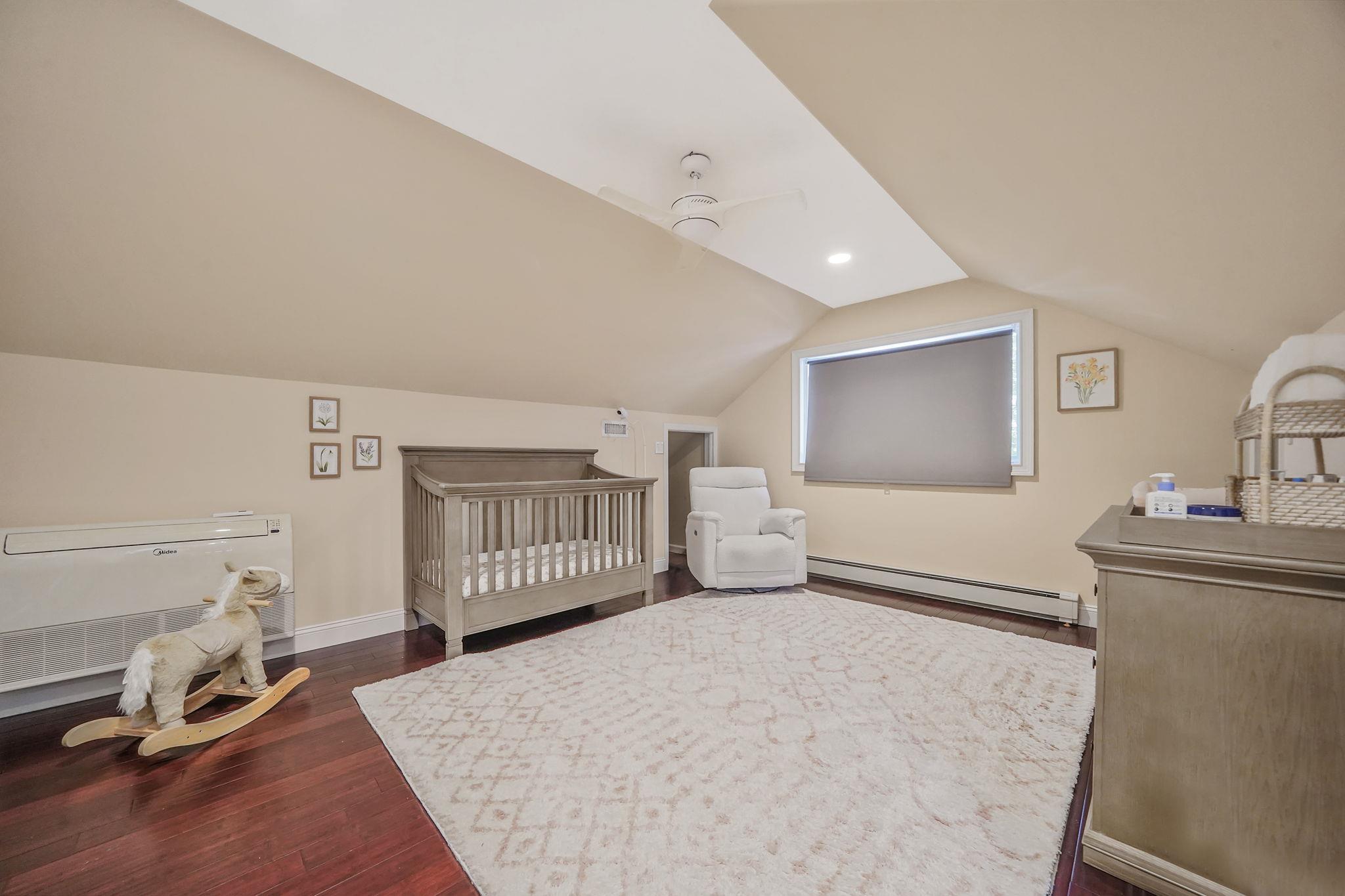 112 Clay Pitts Road, Greenlawn, New York image 37