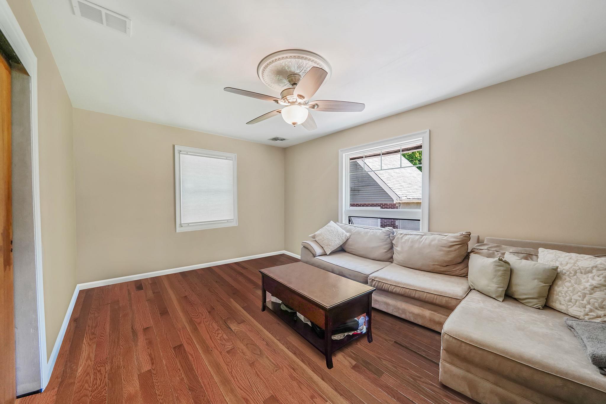 112 Clay Pitts Road, Greenlawn, New York image 29