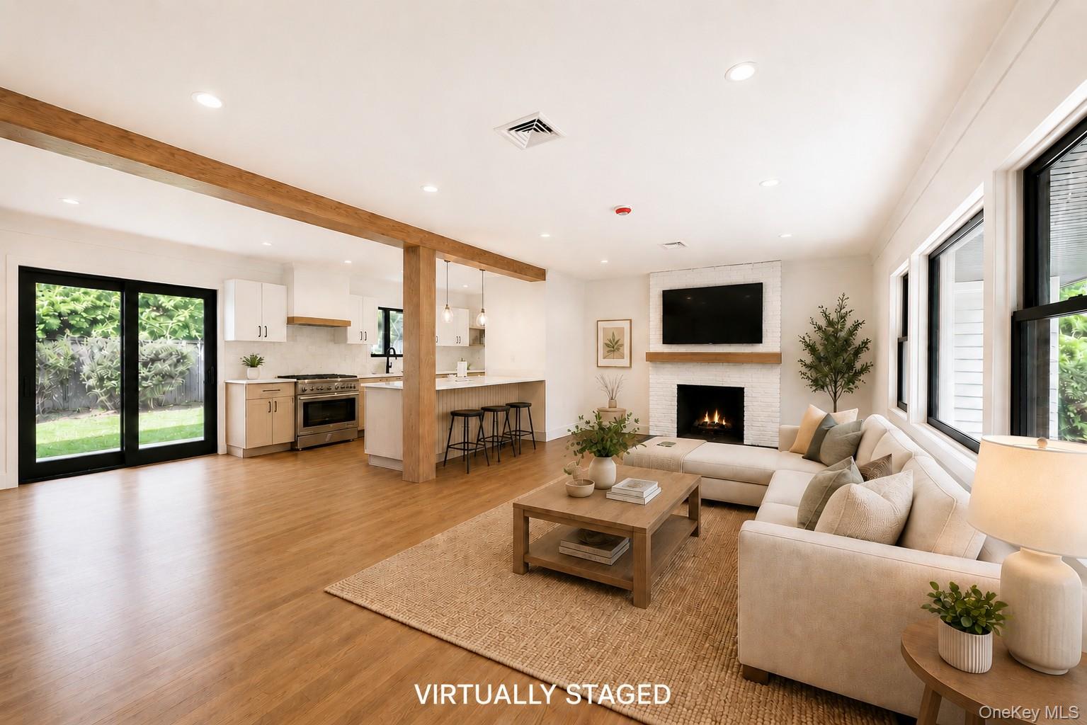 1 Glades Way