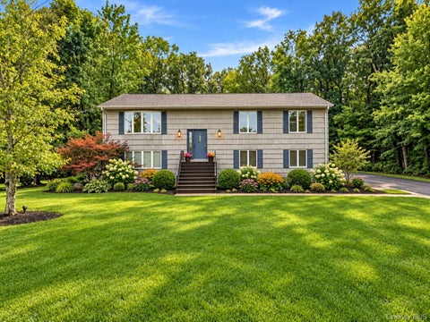 Homes For Sale - 20 Amy Todt Drive<br/> Monroe, NY 10950