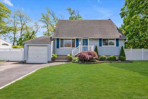 Homes For Sale - 64 Kobb Boulevard<br/> West Islip, NY 11795