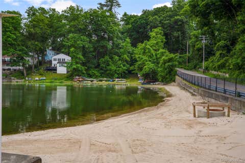 Homes For Sale - 109 Tanglewylde Road<br/> Putnam County, Lake Peekskill, NY 10537