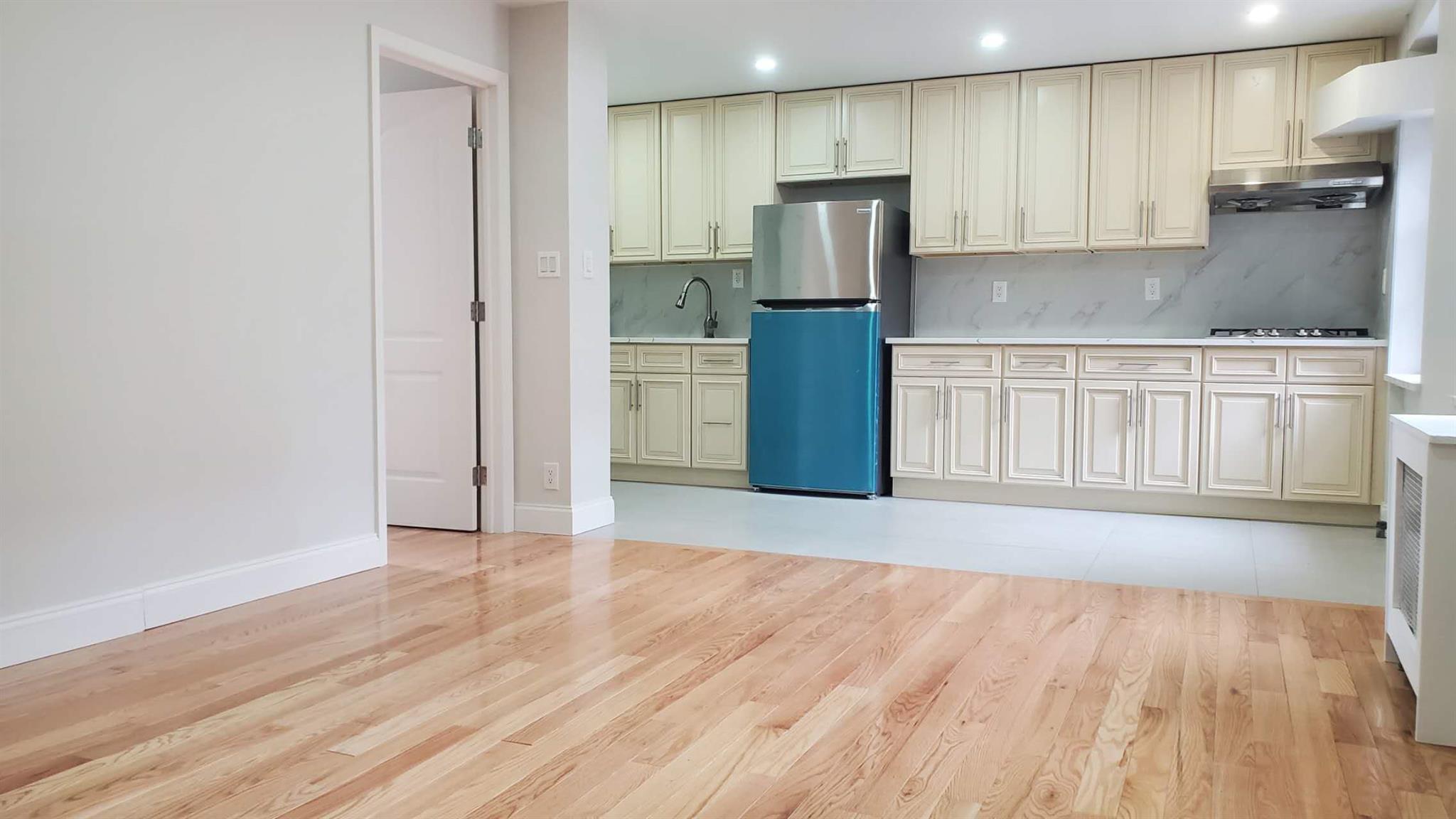 4204 Layton Street #411, Elmhurst, New York image 2