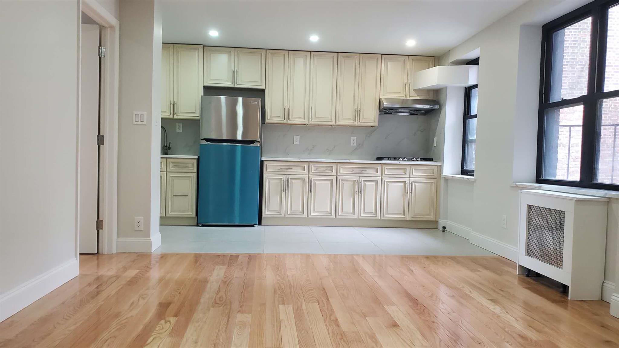 4204 Layton Street #411, Elmhurst, New York image 1