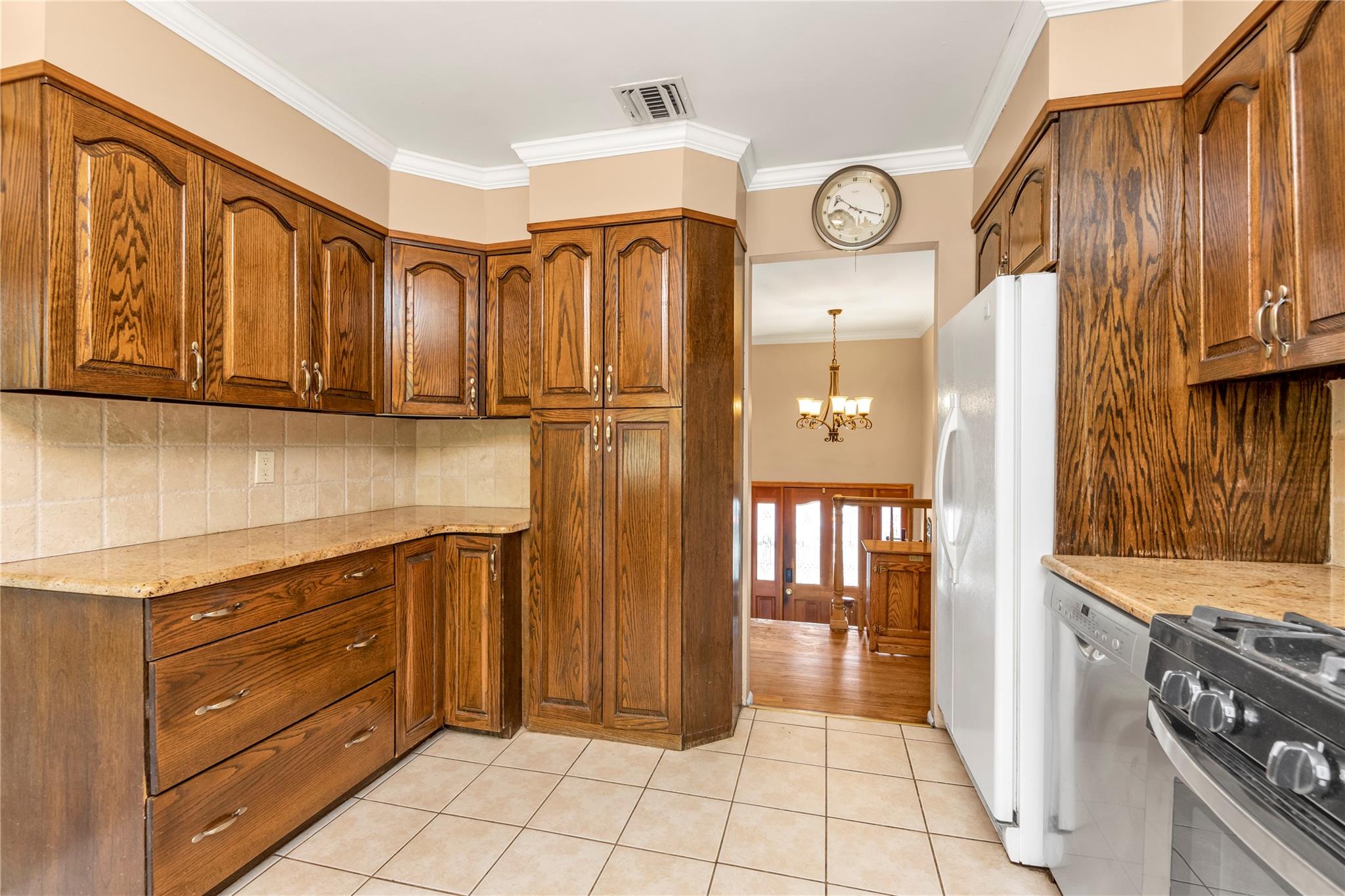 5 Godfrey Avenue, Bayville, New York image 9