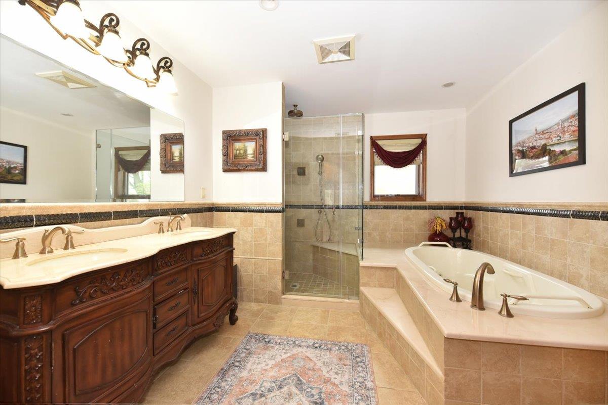 25 Sullivan Drive, Jericho, New York image 28