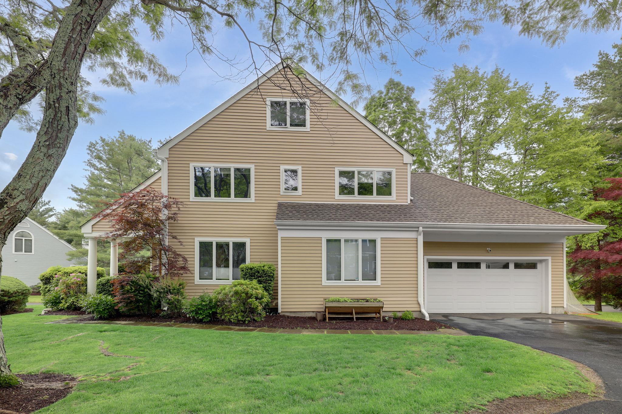 1 Berkley Court, Briarcliff Manor, New York image 3