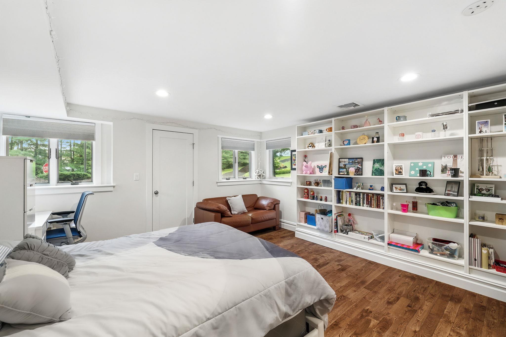 1 Berkley Court, Briarcliff Manor, New York image 25