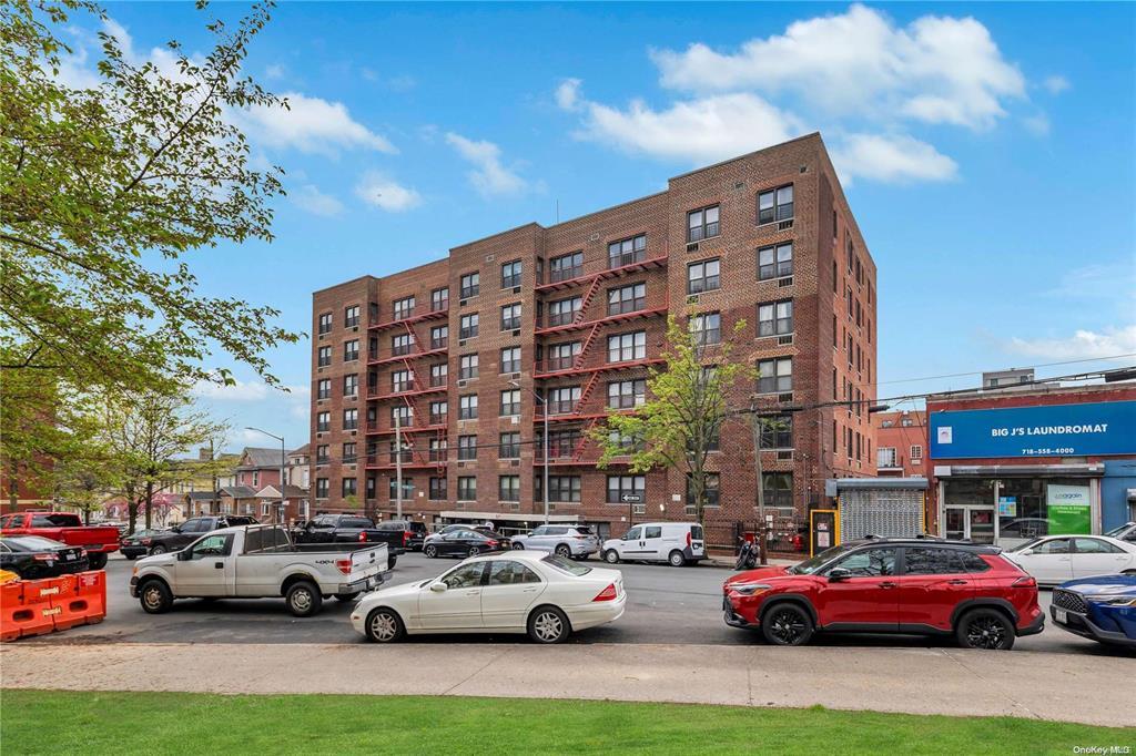 87-70 173rd Street #7D, Jamaica, New York image 2