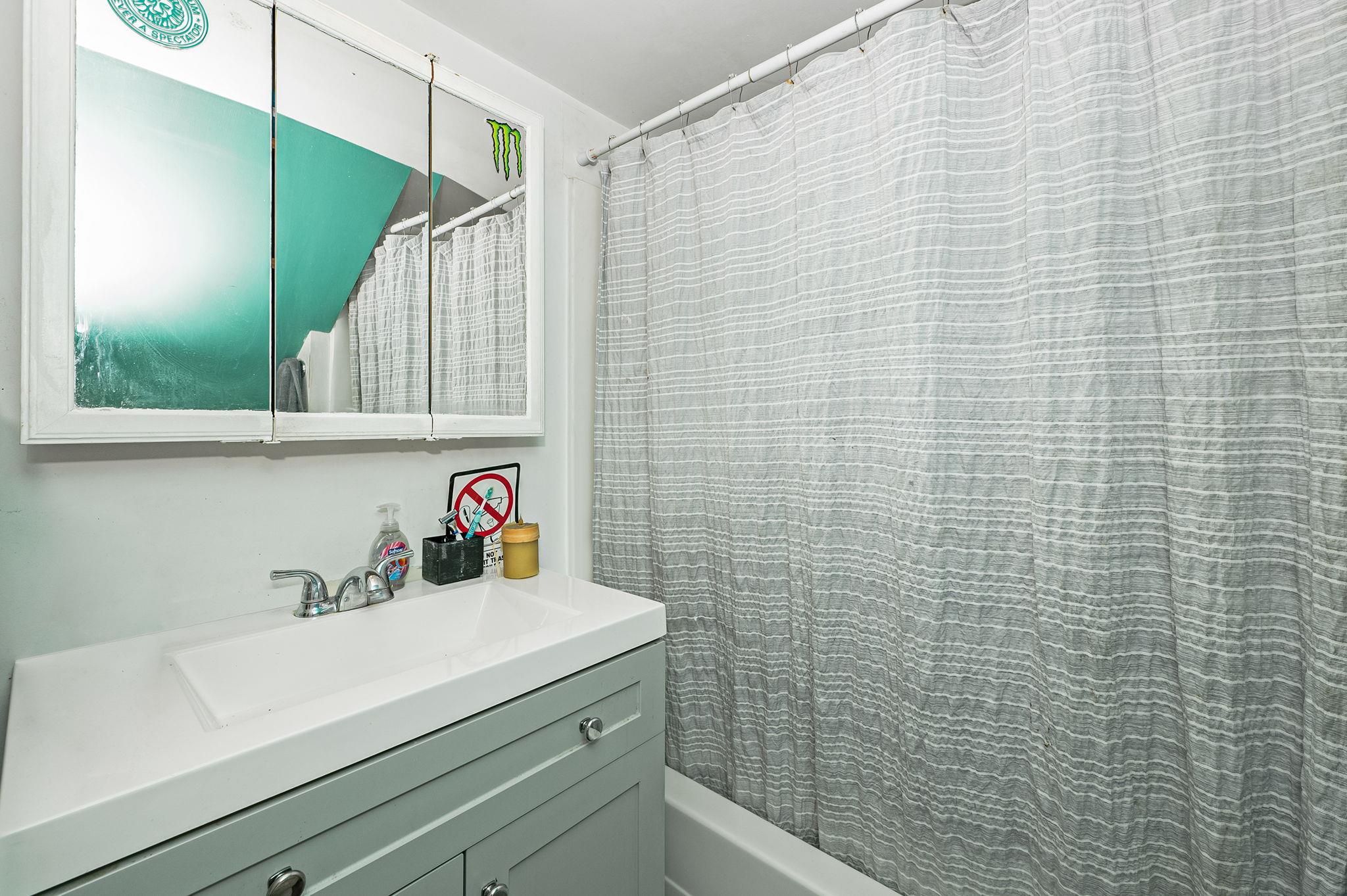 4 Cottonwood Avenue, Port Jefferson Station, New York image 24