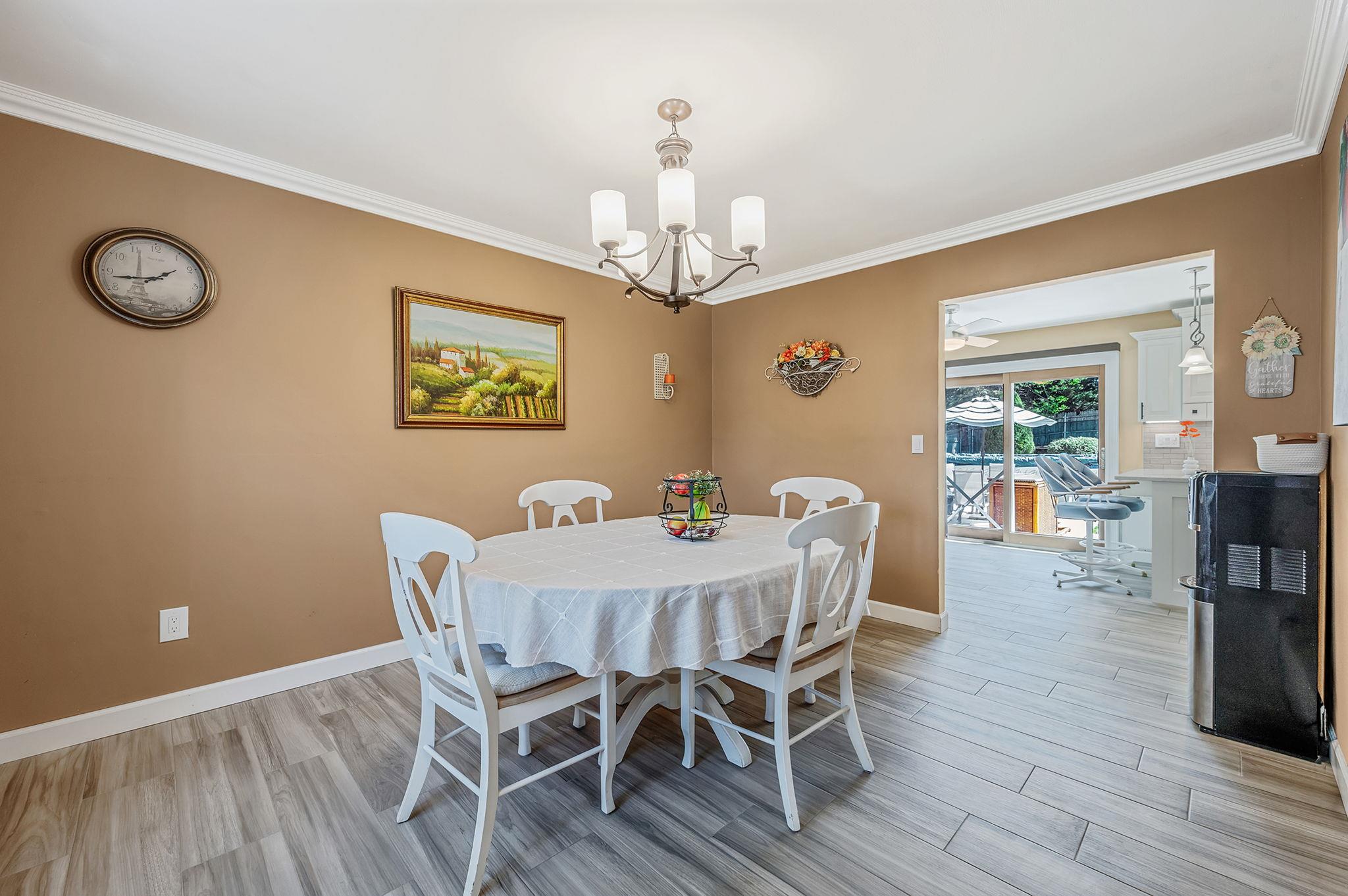 4 Cottonwood Avenue, Port Jefferson Station, New York image 11