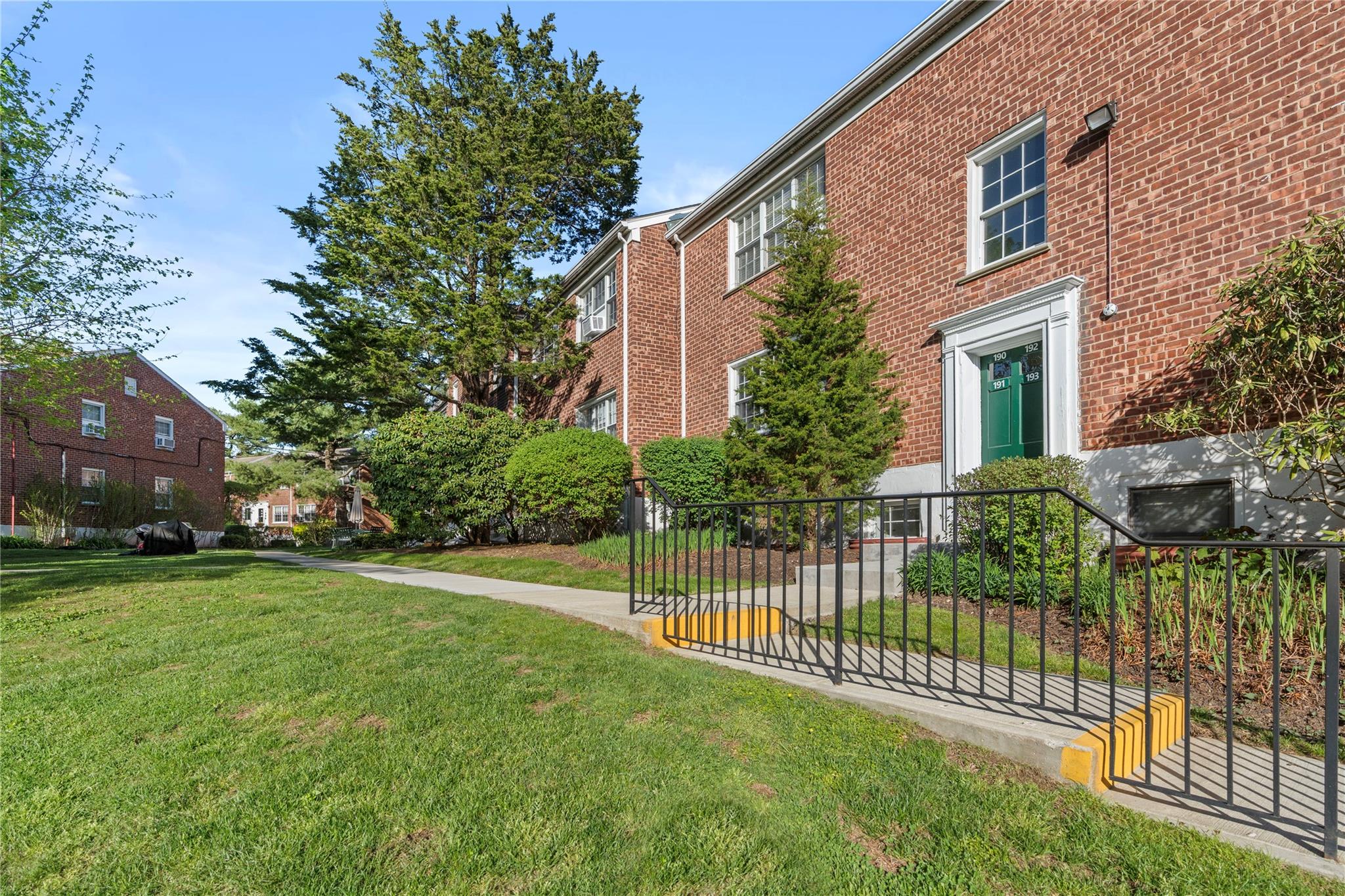 25 Fieldstone Road #191, Hartsdale, New York image 2