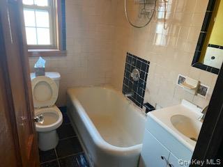 208 Centre Avenue 5G/5H