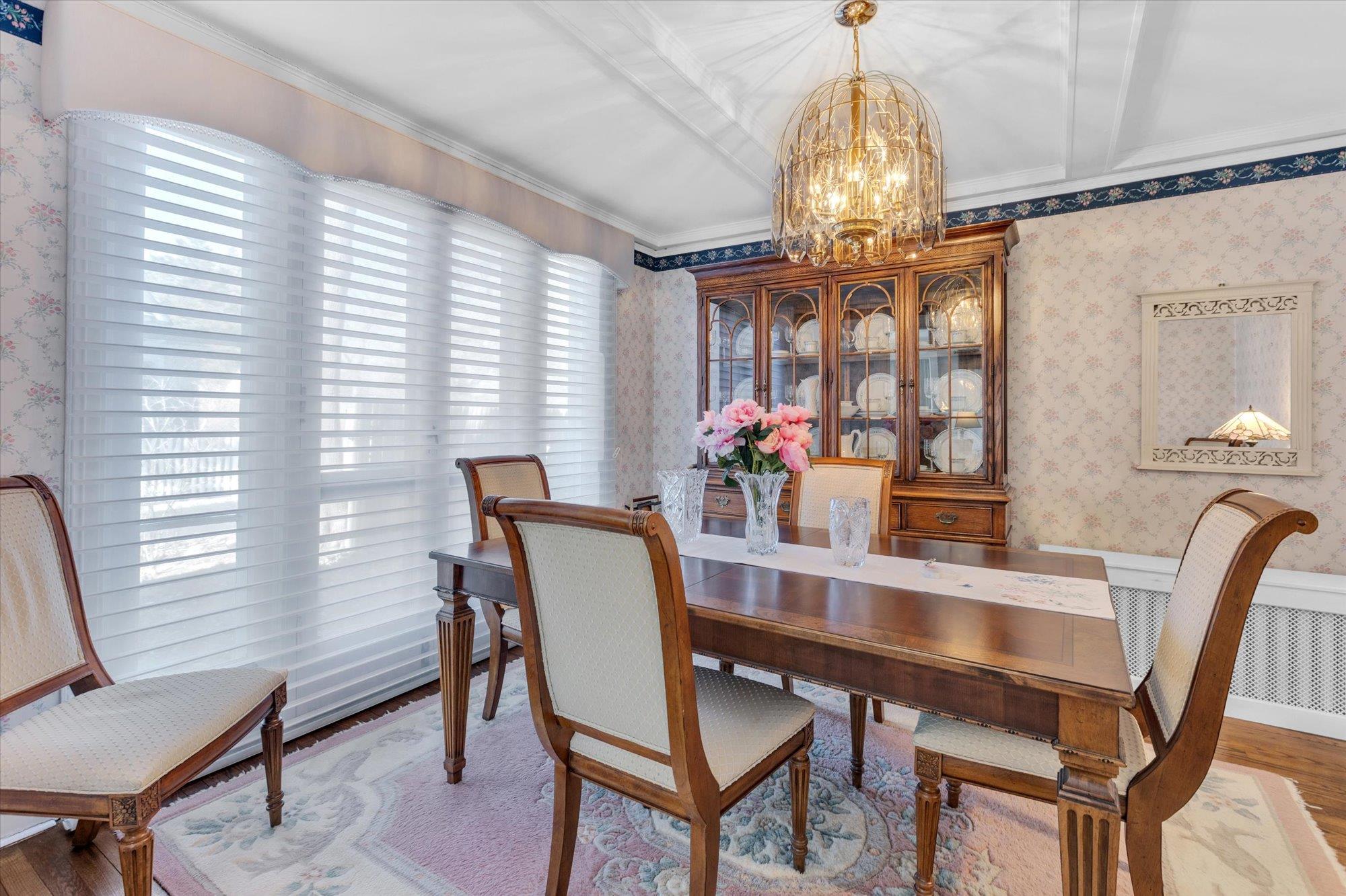 18 Woodbury Way, Syosset, New York image 7