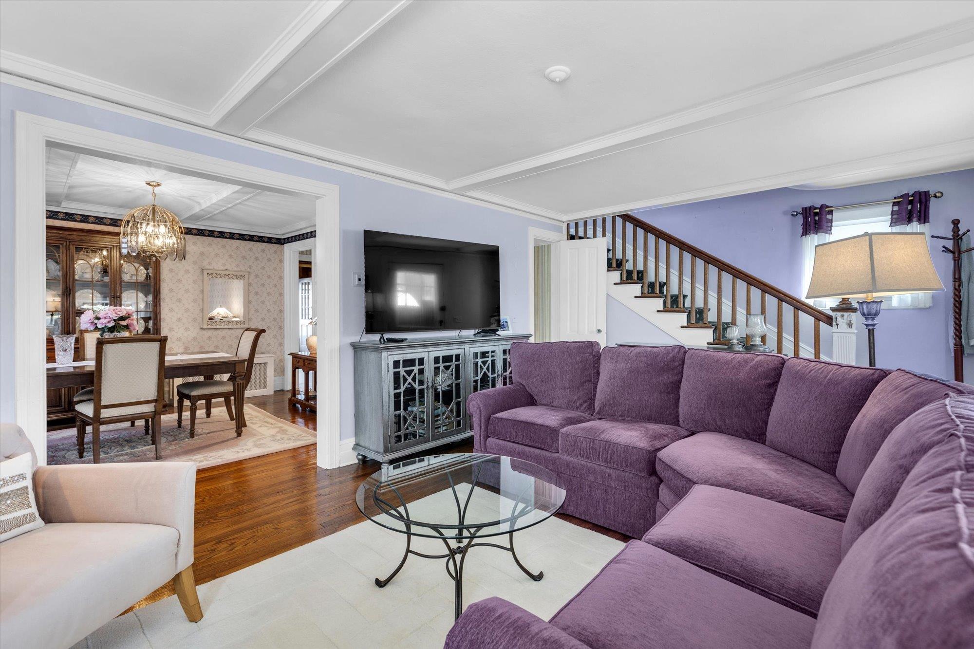18 Woodbury Way, Syosset, New York image 5