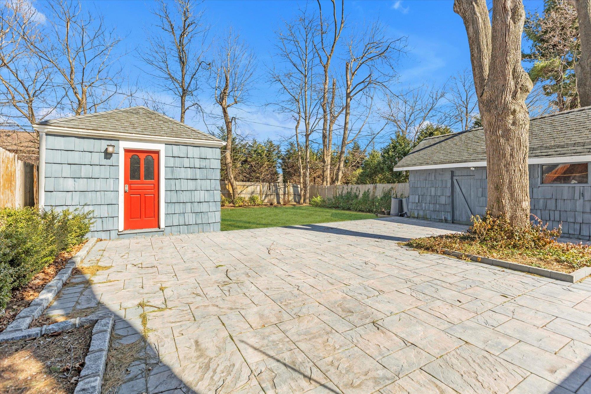 18 Woodbury Way, Syosset, New York image 21