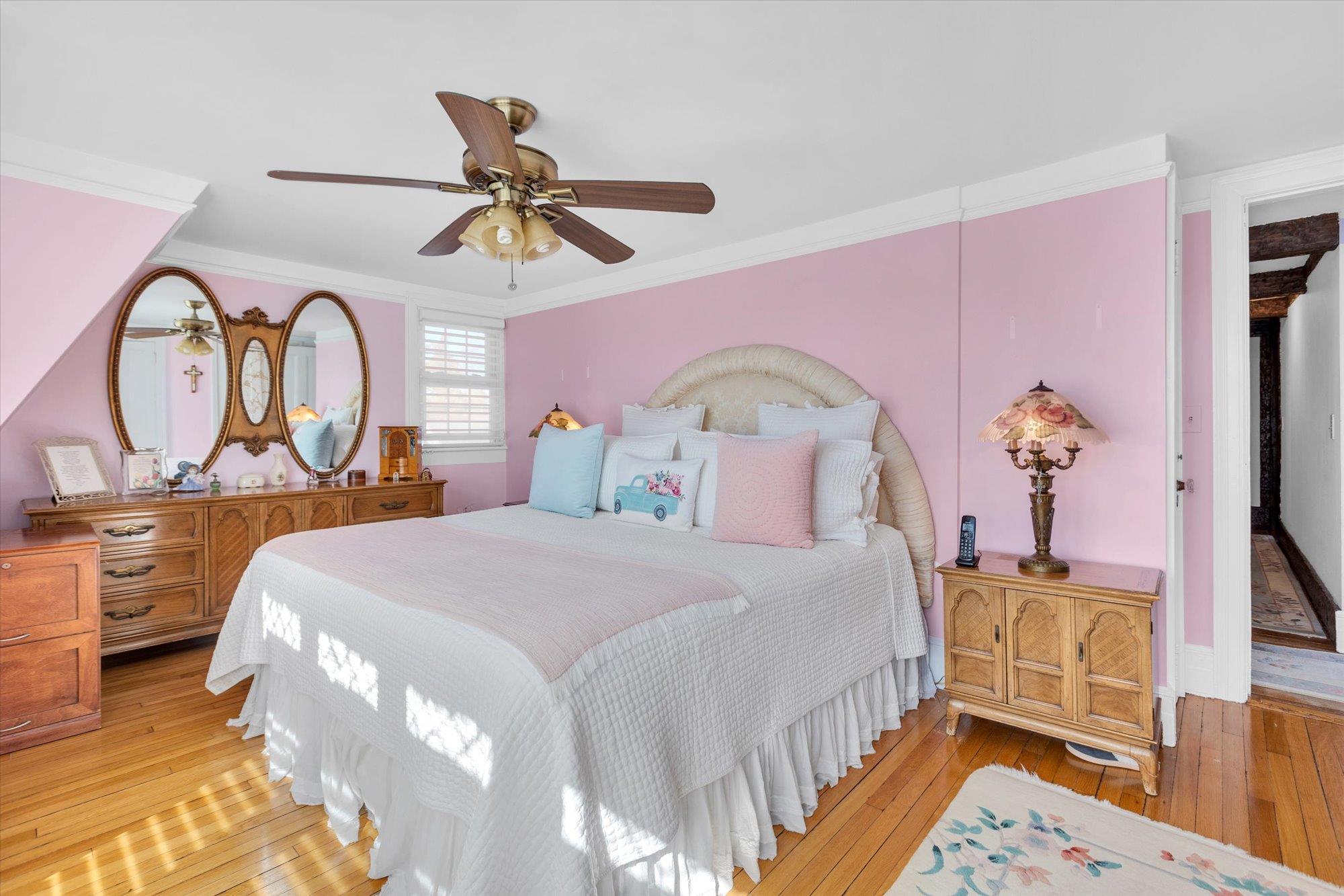 18 Woodbury Way, Syosset, New York image 12